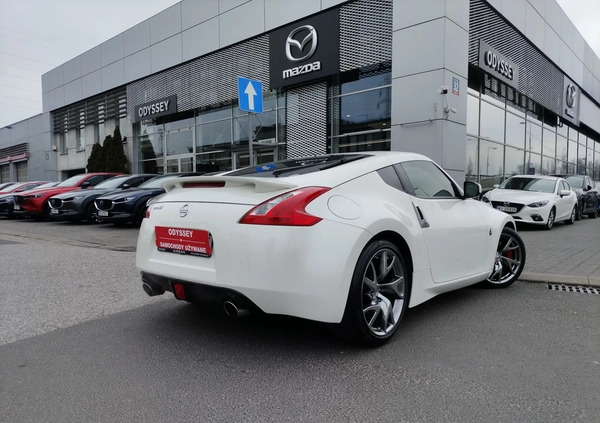 Nissan 370 Z cena 149900 przebieg: 22767, rok produkcji 2017 z Radlin małe 379